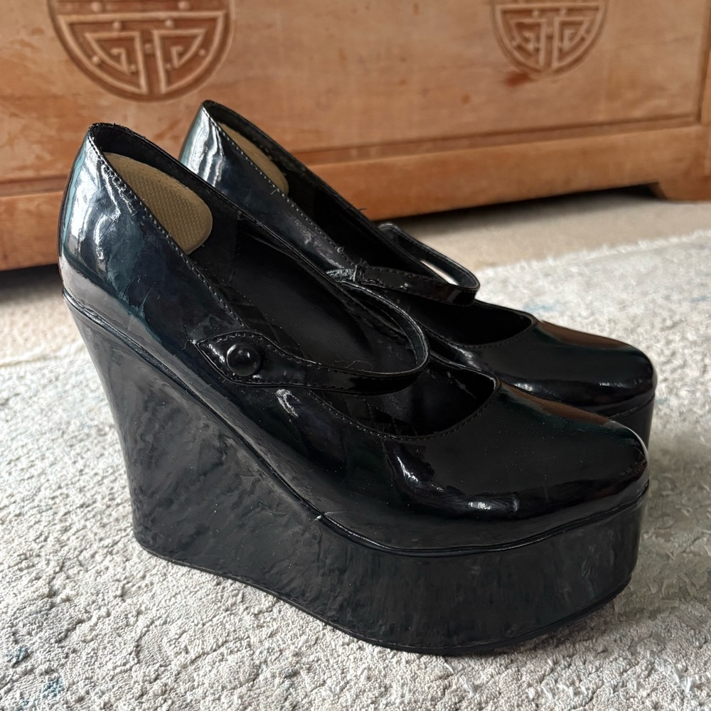 Ellie Mary Jane  Platform Shoes - Picture 5 of 10